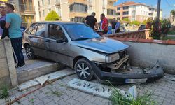 Barış Mahallesi'nde Kaza: 1 Yaralı, 3 Araçta Maddi Hasar