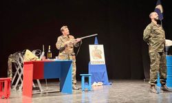 Şimşek ''Sınır'la Sahneye Dönecek