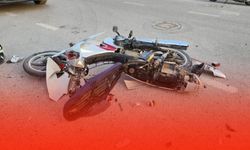 Şehit Ali Uzel Caddesi’nde Feci Kaza: Motosiklet İkiye Bölündü