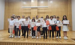 Güzin Değirmenci ve Öğrencilerinden Piyano Dinletisi