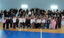 Voleybol Kış Spor Okulu 1. Dönemi Tamamladı