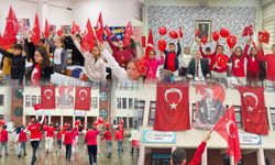 İkinci Dönem Bayrak Sevgisiyle Başladı