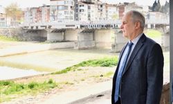 Başkan Erdem'in Pozu; Tesadüf mü, Karayollarına Mesaj mı?