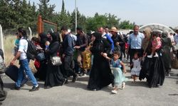 Suriyeliler Bayram İçin Sınırı Koşarak Geçiyor!