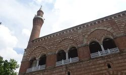 Dünyada başka örneği yok! Bursa'da altı cami üstü medrese...