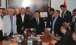 Bursaspor Başkanı Mesut Mestan mazbatasını aldı