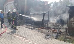 Züferbey Mahallesi'ndeki Otomobil Yangını Korkuttu
