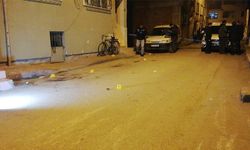 Bursa'da Tehlikeli Anlar: Silahla Evi Tarayıp Kaçtılar!