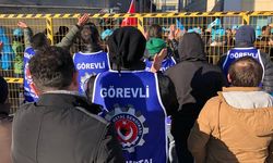Bursa'da İşçiler Şalter Kapatıp Greve Gitti