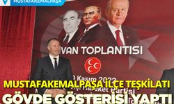 MHP İlçe Teşkilatı Gövde Gösterisi Yaptı