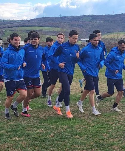 Lider Tüm Gücüyle