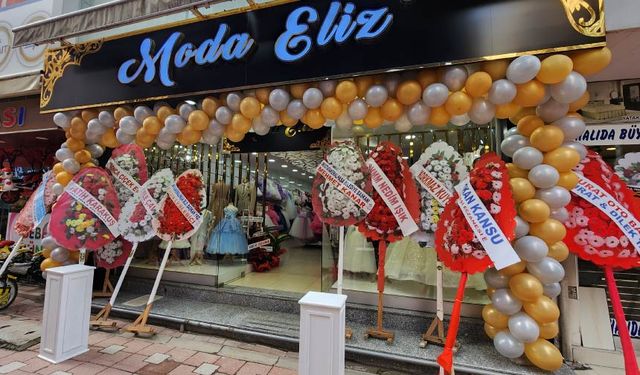 İlçenin En Büyük Düğüncü Mağazası Açıldı