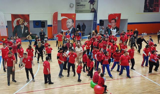 Mustafakemalpaşa'da Onlara Engel Yok