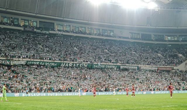 Mustafakemalpaşa Bursaspor Taraftar Derneği'nde Bayrak Değişimi