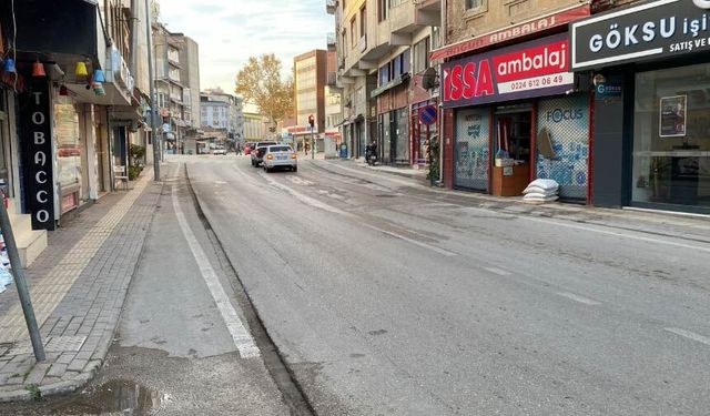 Ayağı Takılan da Var, Düşen de Var!