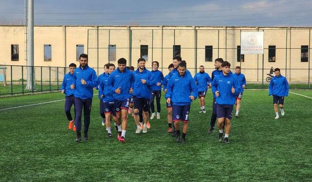 Lider Mudanya Deplasmanına Kilitlendi