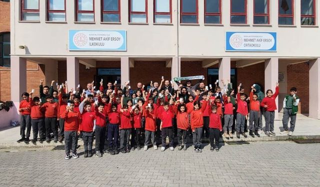 Marteniçkalar Şampiyonluk Dileğiyle Takıldı