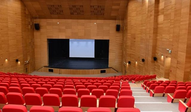 Tiyatronun Kalbi Mustafakemalpaşa'da Atacak