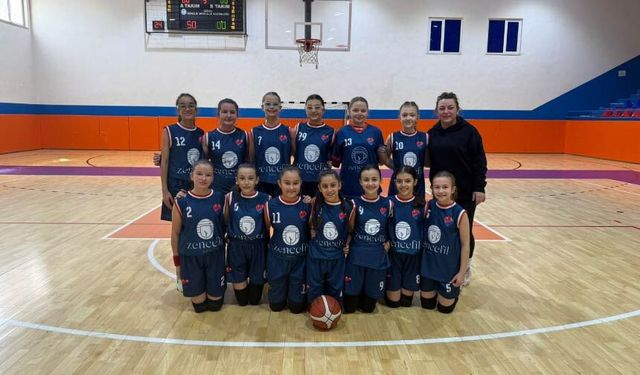 U12 Kızlar Fırtına Gibi