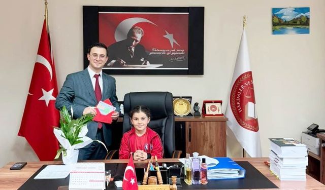 Adalet Sarayı'nda 23 Nisan Neşesi