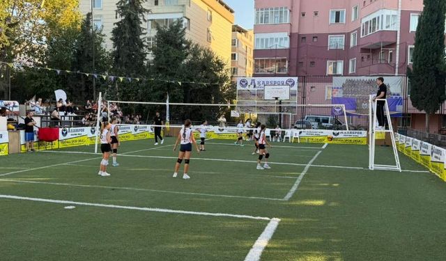 Akar Spor Voleybol Turnuvası Başladı