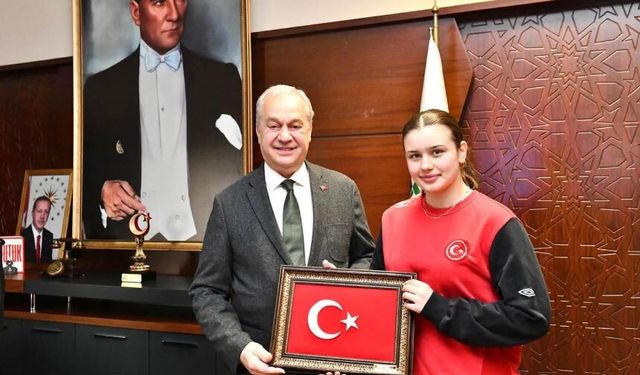 Belediye Güreşçisi Balkan Şampiyonu