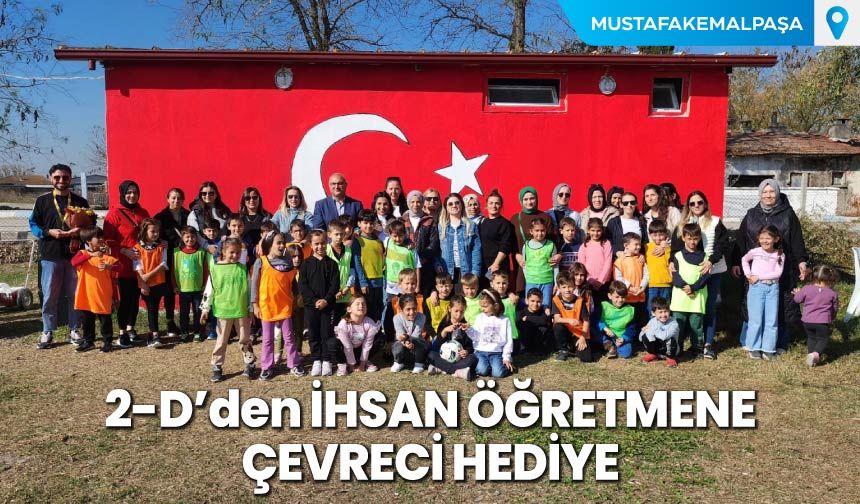 2-D'den İhsan Öğretmene Çevreci Hediye