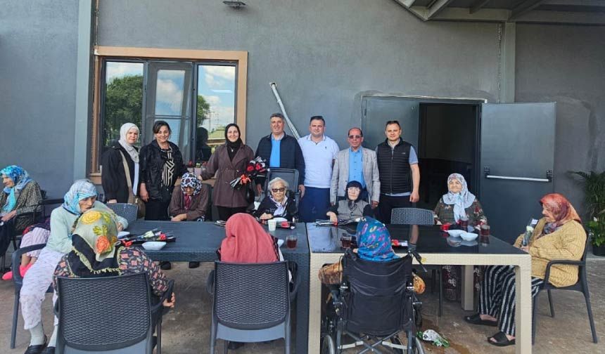 MHP'den Anlamlı Ziyaret