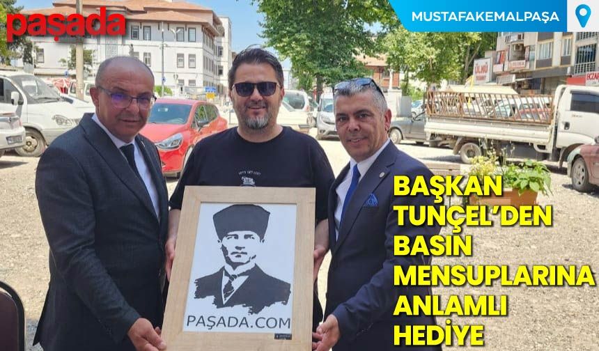 PAŞADER Başkanı Tunçel'den Basın Mensuplarına Anlamlı Hediye