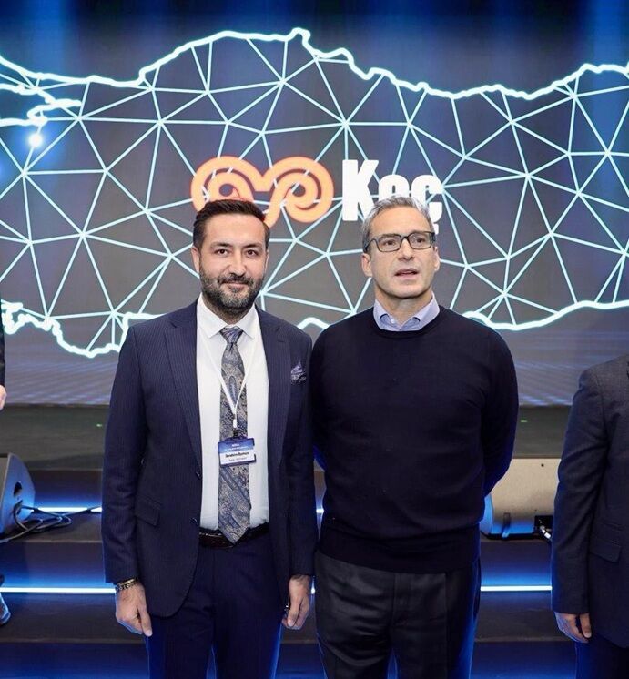 D0292E32 00D4 42C1 B224 Dc20C133E429