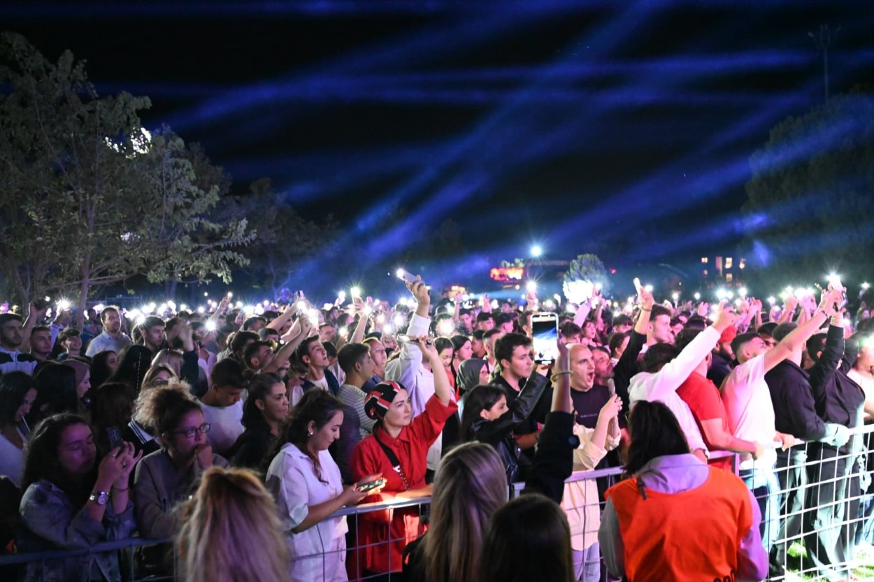 Konser 15