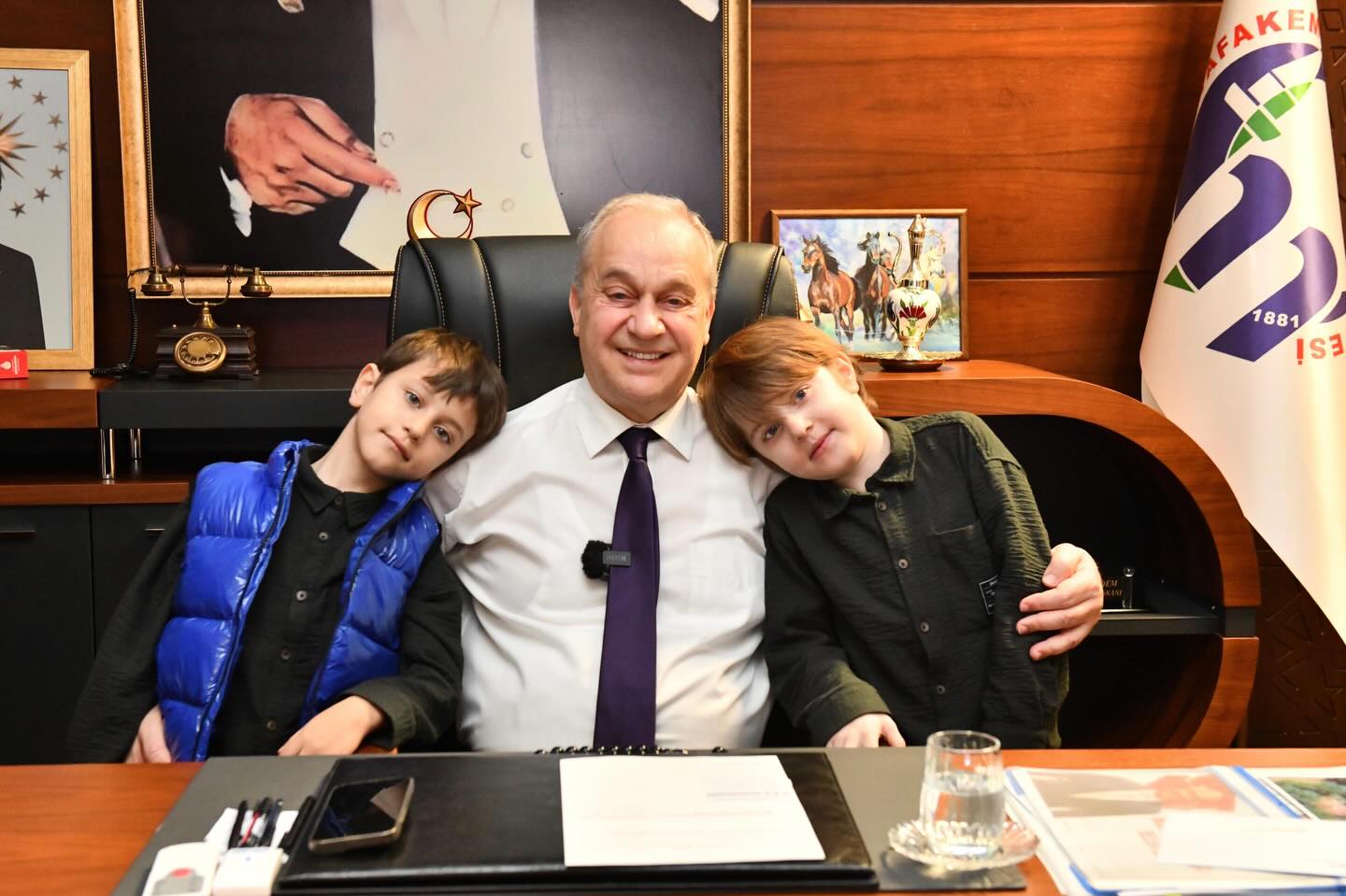 612169498 18502906684074192 652832463213426306 N