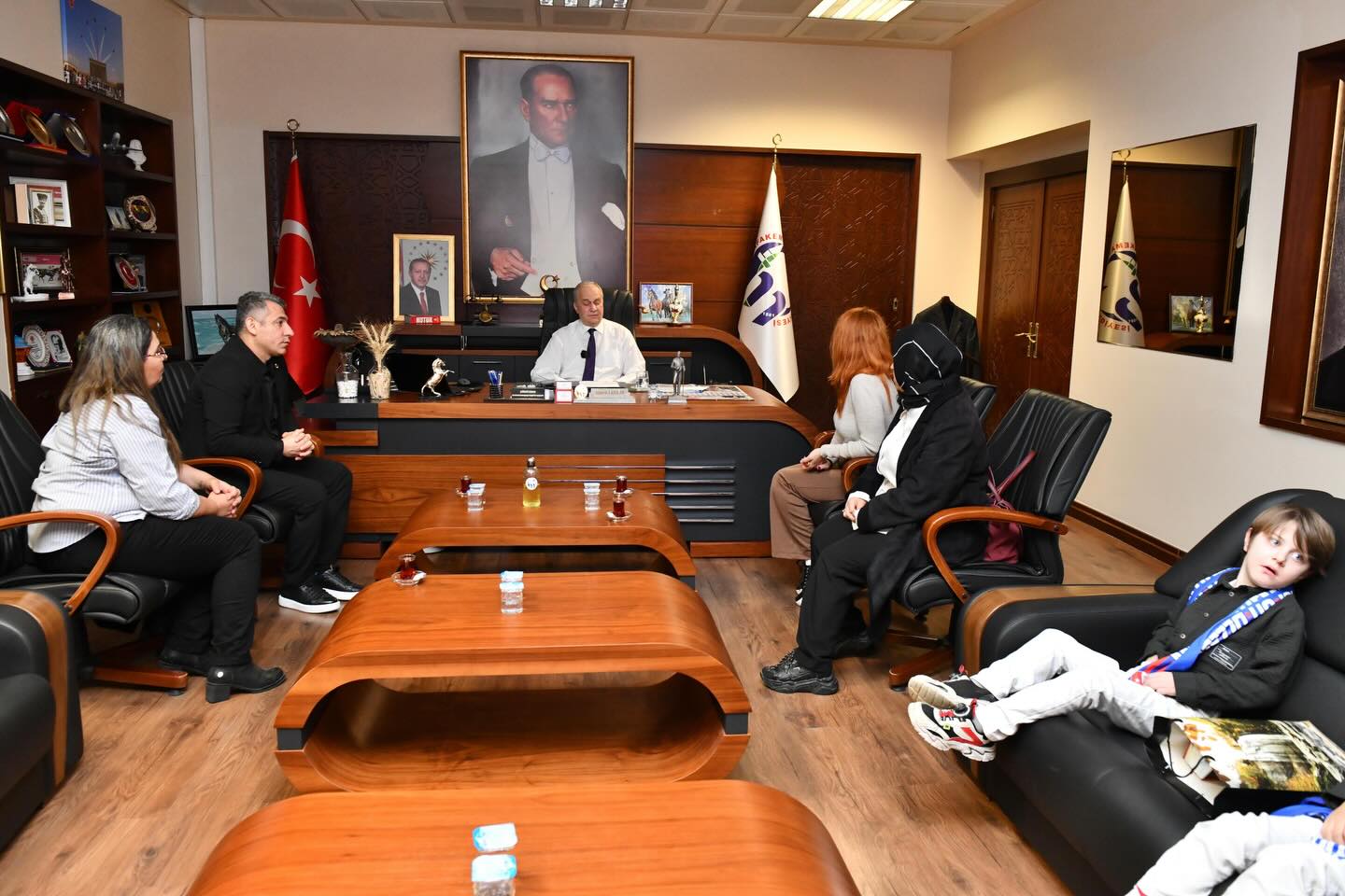 612575936 18502906726074192 3810902333277922412 N