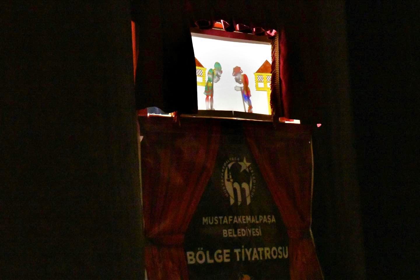 Belediyeden Ramazan’a Özel Hacivat Karagöz Gösterisi (1)